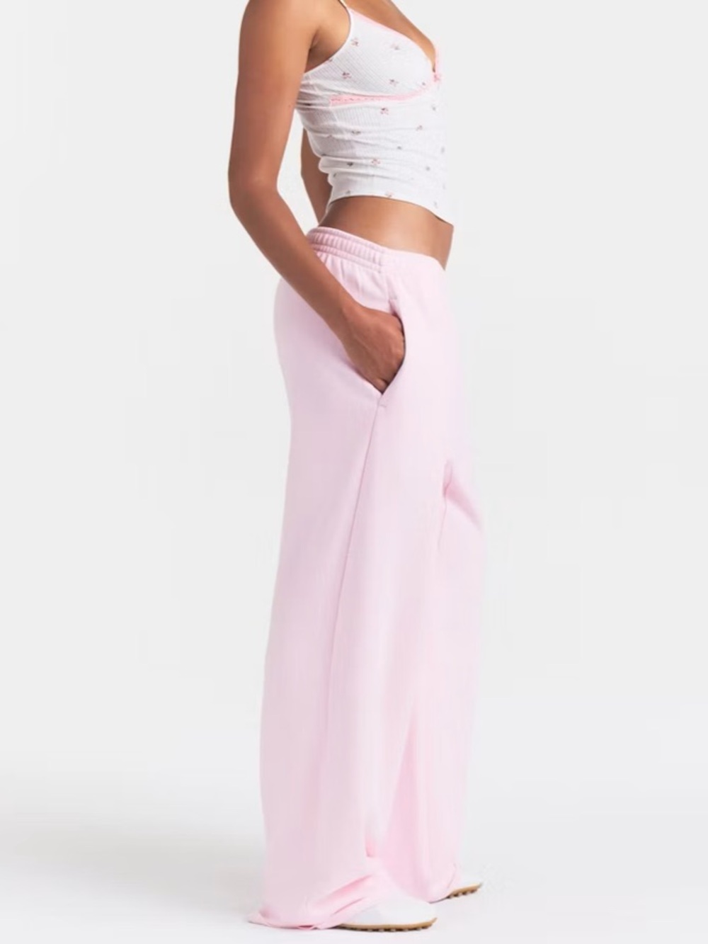 VGuC SKIMS Light Pink wide Straight leg Chinky Sweatpants Sz XS